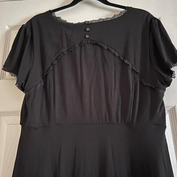 Hot Topic Black Sweetheart Vintage Style Midi Dress - Picture 3 of 4